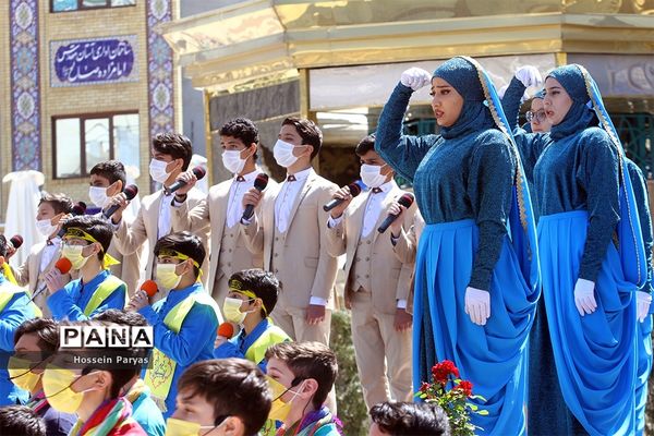 آیین افتتاحیه نخستین جشنواره ملی سرود آوای بی‌نشان‌ها