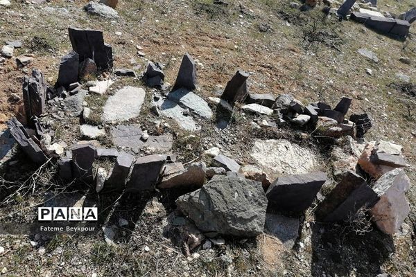 قبرستان تاریخی روستای مروارید زنجان