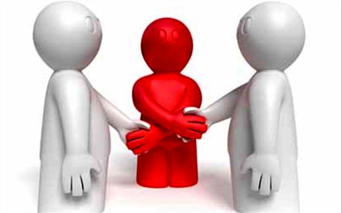 توزیع رانت، سفته‌بازی، دلالی و واسطه‌گری را افزایش داده است