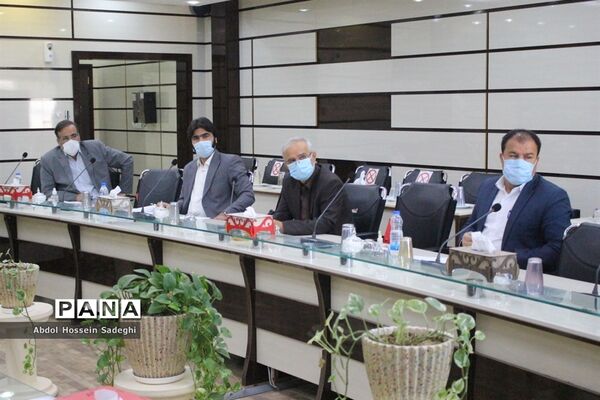 جلسه کار گروه نظارتی و ارزیابی طرح دانش‌آموز تراز انقلاب اسلامی