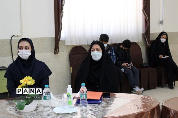 نشست سالانه قطبی مسئولان سازمان دانش آموزی استان فارس در شهرستان آباده