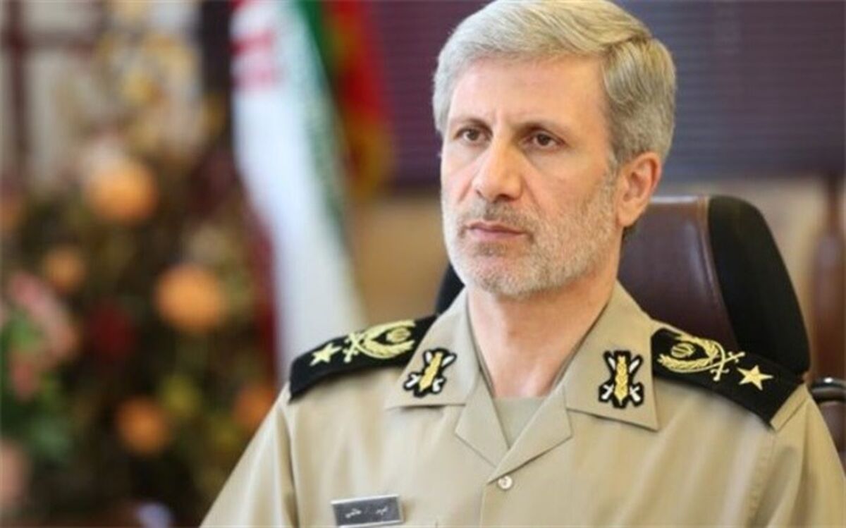 وزیر دفاع: ایران در جنگ تحمیلی به بزرگترین قربانی مین تبدیل شد