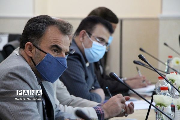 جلسه ویدیو کنفرانس مدیر کل  قرآن عترت و نماز وزارت آموزش پرورش با مدیران مدارس قرآنی