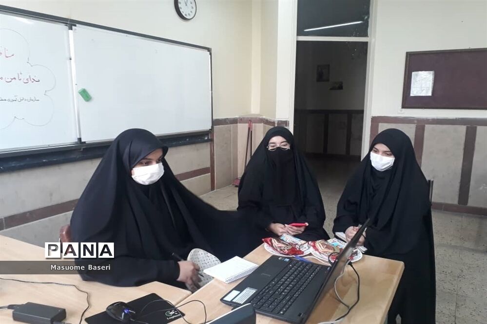 تیم ندای ثامن مطهر از منطقه 8، در مسابقات مناظره شهر تهران به فینال رسید
