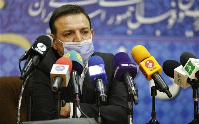 عزیزی خادم: نگاه فدراسیون فوتبال شایسته‌سالاری است
