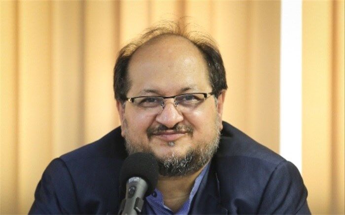 شریعتمداری: یافتن راهکارهای عملی برای کاهش بیکار در 10استان در حال انجام است