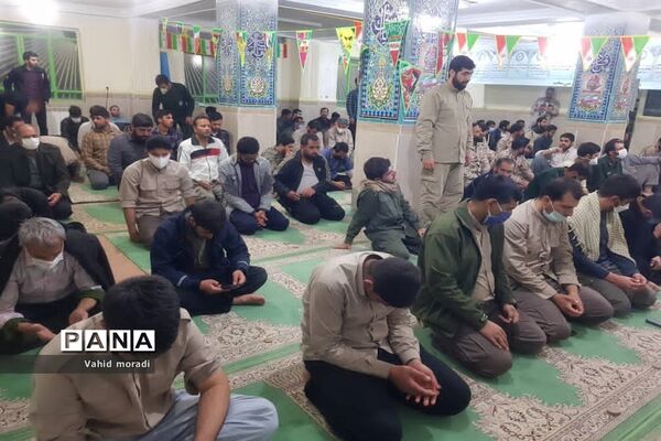 کمک رسانی نیروهای کمیته خادمین شهدای کرمانشاه به مناطق زلزله زده سیسخت (دنا)