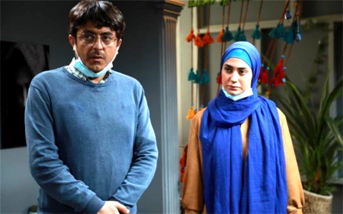 آریا عظیمى‌نژاد موسیقی «احضار» را نواخت