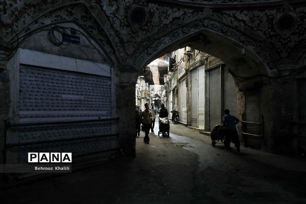 نه چرخ گاری می‌چرخد، نه چرخ زندگی