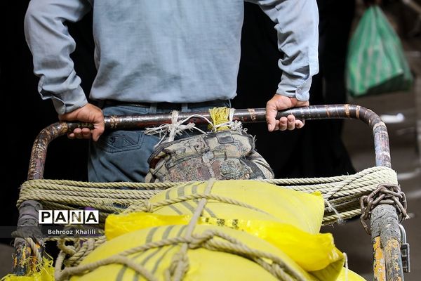 نه چرخ گاری می‌چرخد، نه چرخ زندگی