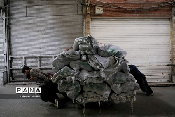 نه چرخ گاری می‌چرخد، نه چرخ زندگی