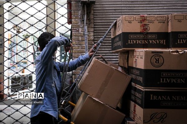 نه چرخ گاری می‌چرخد، نه چرخ زندگی