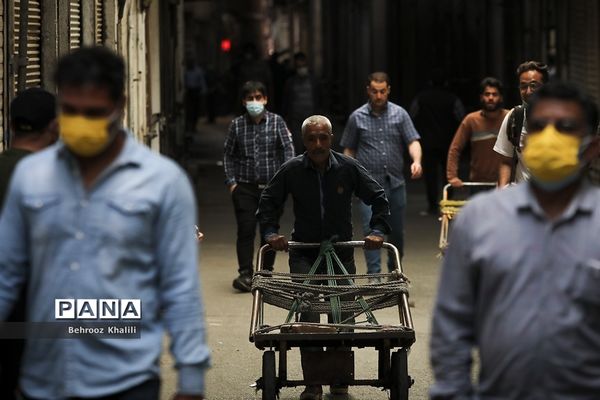 نه چرخ گاری می‌چرخد، نه چرخ زندگی