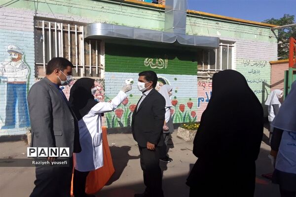 آیین افتتاحیه مدرسه پویا شاهد ریحانه‌النبی در قرچک