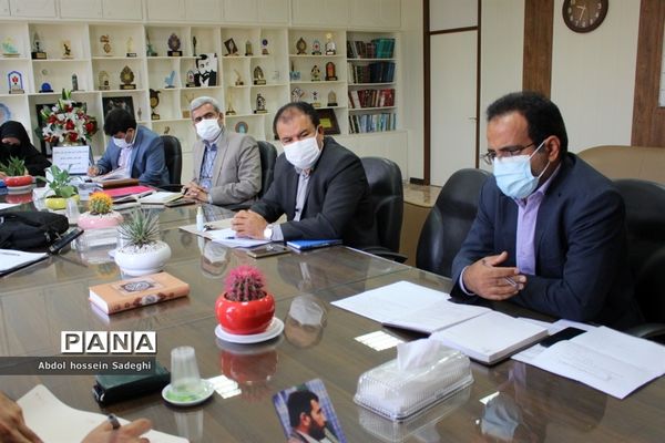 جلسه میز کارشهرستان‌ها و مناطق  معاونت پرورشی و فرهنگی آموزش و پرورش استان بوشهر