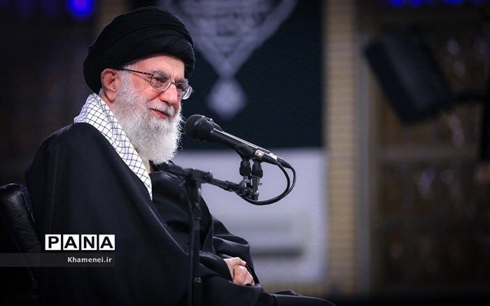 ارتش در صحنه و آماده انجام مأموریت است، آمادگی‌ها را تا سر حد نیاز افزایش دهید