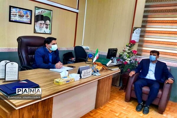 تقدیر از همکاران برتر در جشنواره کشوری تولید محتوا شهرستان امیدیه