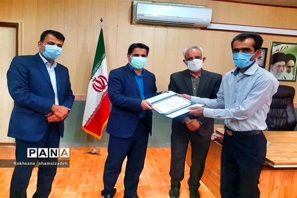 تقدیر از همکاران برتر در جشنواره کشوری تولید محتوا شهرستان امیدیه