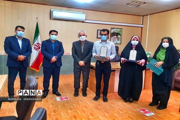 تقدیر از همکاران برتر در جشنواره کشوری تولید محتوا شهرستان امیدیه