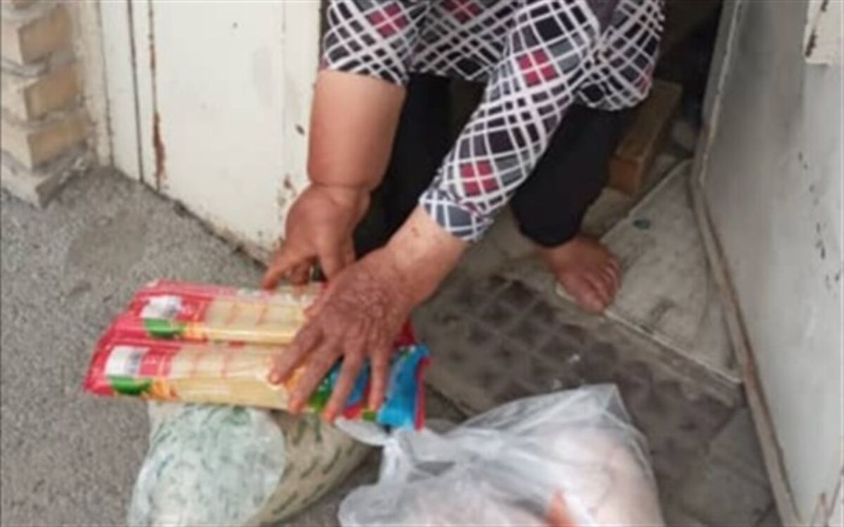 توزیع بیش از 300 بسته معیشتی بین دانش‌آموزان نیازمند