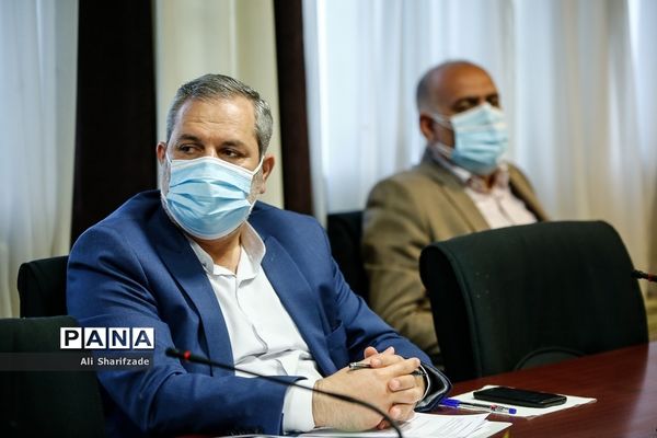 جلسه طراحی و تدوین بسته پالایش و پایش تربیتی مبتنی بر سند تحول بنیادین