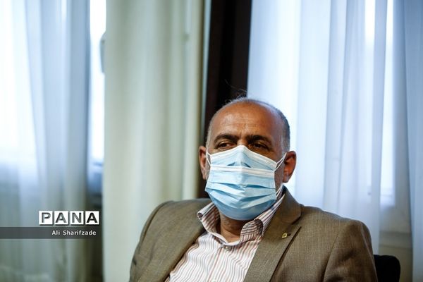 جلسه طراحی و تدوین بسته پالایش و پایش تربیتی مبتنی بر سند تحول بنیادین