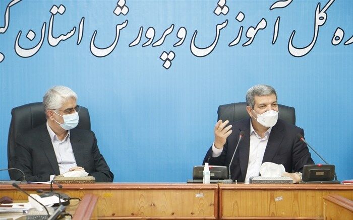 اهدای ۲۶۰ هزار تبلت و گوشی تلفن همراه به دانش آموزان کم برخوردار در سراسر کشور