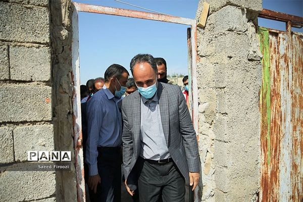 بازدید معاون سیاسی، امنیتی و اجتماعی استاندار بوشهر از مناطق زلزله  گناوه
