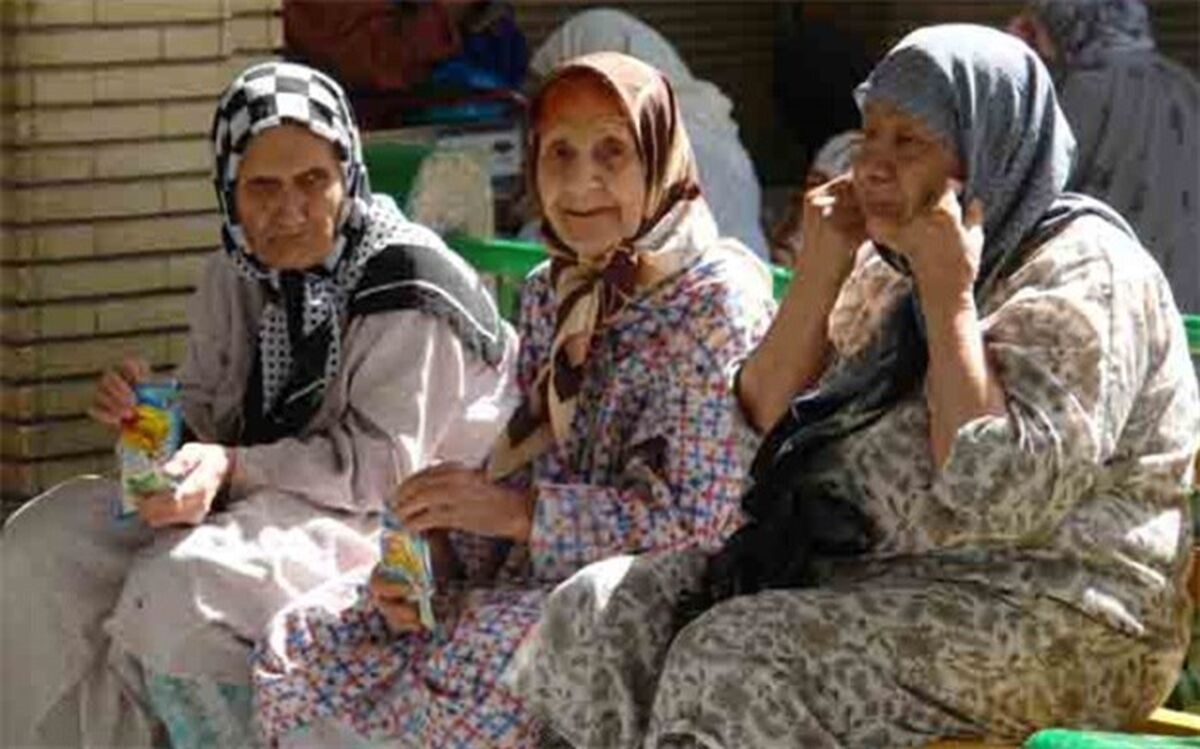 زنانه شدن سالمندی
