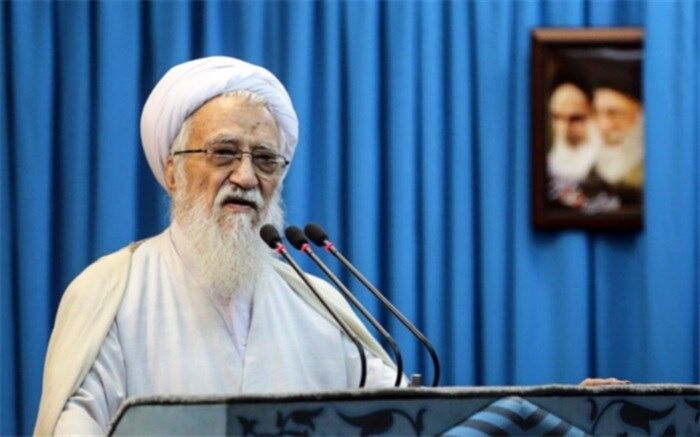 آیت‌الله موحدی کرمانی: هجمه رسانه‌ای به حاج حسن آقا 100 درصد محکوم است