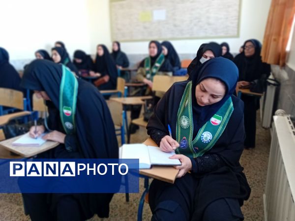 دوره توانمند سازی خبرنگاران پانا در دبیرستان رضوان