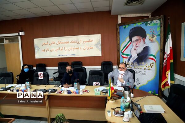 جلسه کارگروه ماده ۱۸ سرویس حمل و نقل دانش‌آموزی شهر تهران