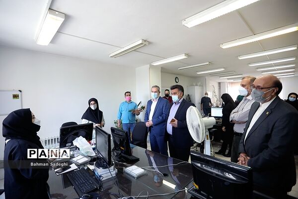 دلجویی قاِئم مقام سازمان دانش آموزی از خبرنگار آسیب دیده پانا در حادثه واژگونی اتوبوس ارومیه