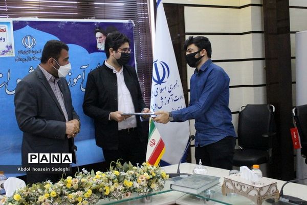 تجلیل از مقام آوران جشنواره کشوری معلمان هنرمند استان بوشهر