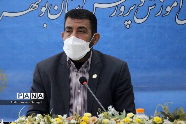 تجلیل از مقام آوران جشنواره کشوری معلمان هنرمند استان بوشهر