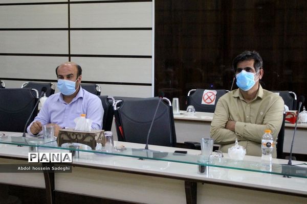 تجلیل از مقام آوران جشنواره کشوری معلمان هنرمند استان بوشهر