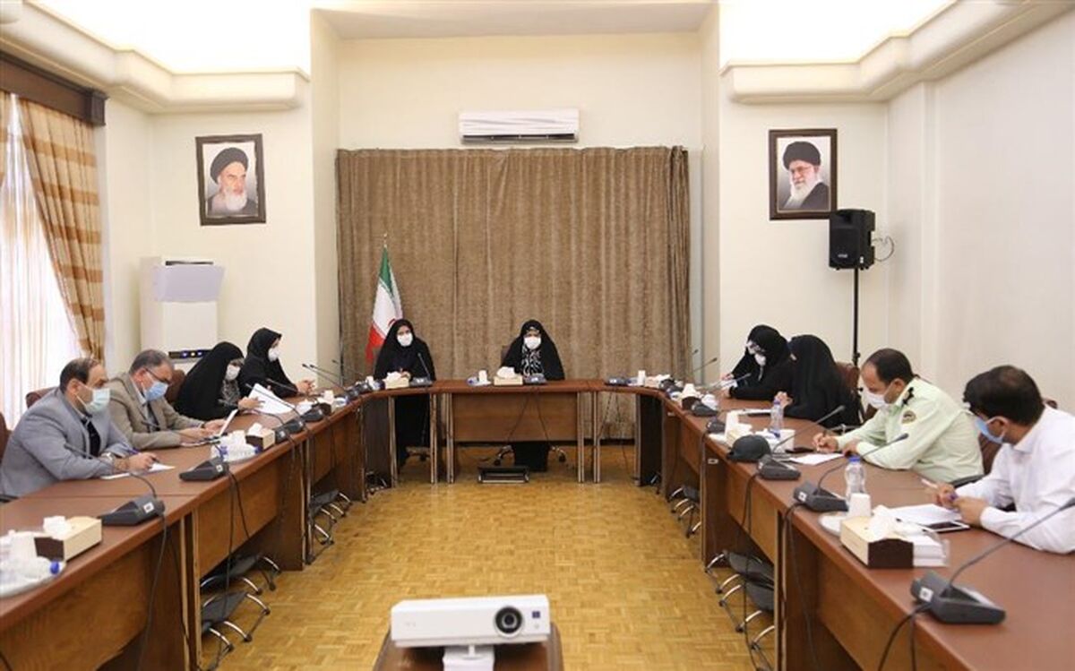 لباس بانوان شاغل در دستگاه‌های اجرایی، ادارات و شهرداری‌های استان همسان سازی شود