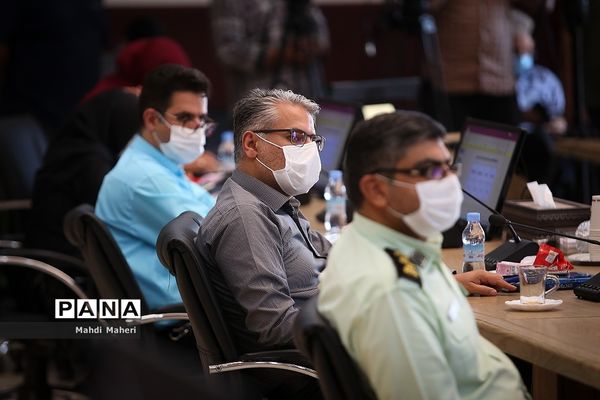 جلسه ستاد مدیریت و مقابله با بیماری کرونا استان تهران