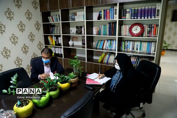 بازدید مدیرکل آموزش و پرورش شهر تهران از مرکز مشاوره توحید