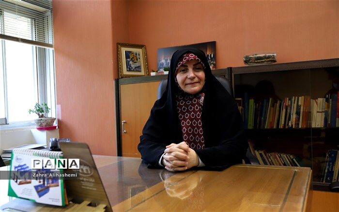 ستاد بازگشایی مدارس(پروژه مهر ۱۴۰۰) موقعیت و زمینه خدمات آموزشی و پرورشی را فراهم  می‌سازد