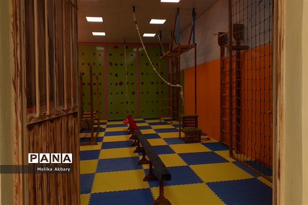 افتتاح کتابخانه و سالن ورزشی در دبستان  شاهد استاد شهریار