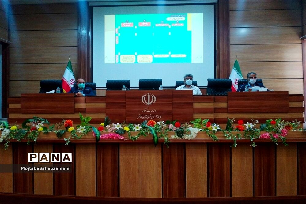 تقدیر از بانک‌های عامل و کارآفرین برتر کمیته امداد حضرت خمینی شهرستان کاشمر