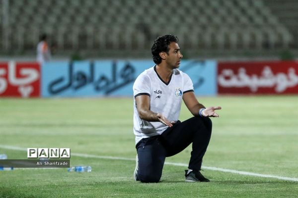 دیدار تیم های استقلال - سایپا