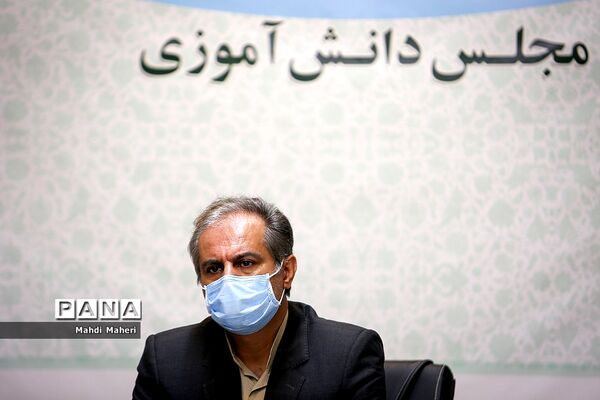 نشست کمیسیون های تخصصی مجلس دانش آموزی