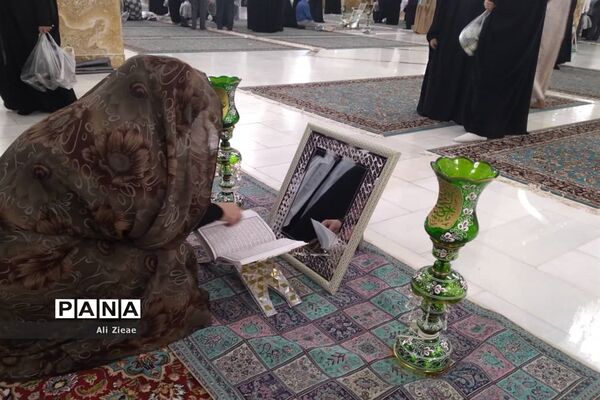 مراسم ازدواج زوج های جوان در خجسته سالروز ازدواج حضرت علی(ع)و حضرت فاطمه(س) در حرم مطهر رضوی