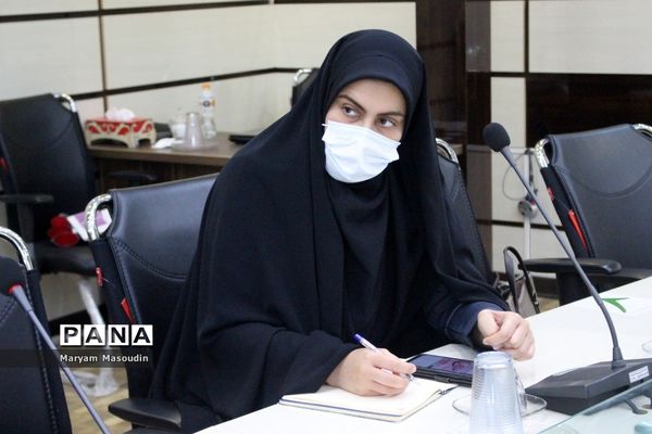 جلسه دبیرخانه کشوری جشنواره مفلحون در اداره‌کل آموزش و پرورش استان بوشهر