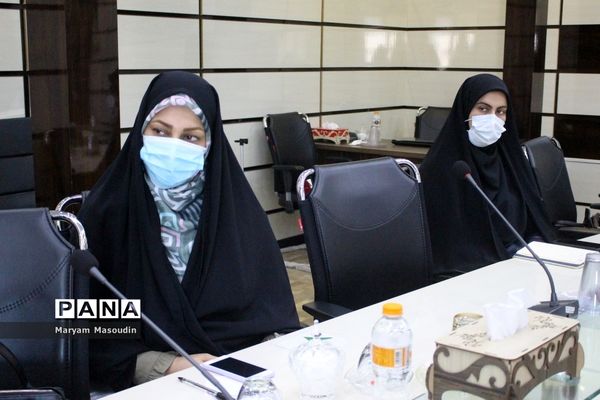 جلسه دبیرخانه کشوری جشنواره مفلحون در اداره‌کل آموزش و پرورش استان بوشهر