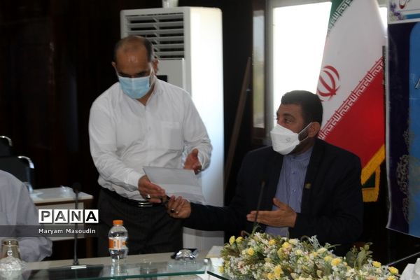 جلسه دبیرخانه کشوری جشنواره مفلحون در اداره‌کل آموزش و پرورش استان بوشهر