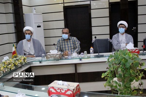 جلسه دبیرخانه کشوری جشنواره مفلحون در اداره‌کل آموزش و پرورش استان بوشهر