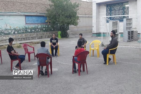 برگزاری فعالیت‌های حضوری اوقات فراغت در محل کانون لقمان شهرستان کاشمر